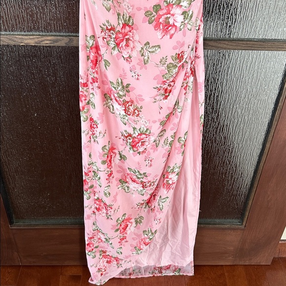 MORE TO COME Catalina Wrap Maxi Dress in Pink Floral size small. NWT - Picture 10 of 15